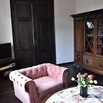 Retro Apartment
